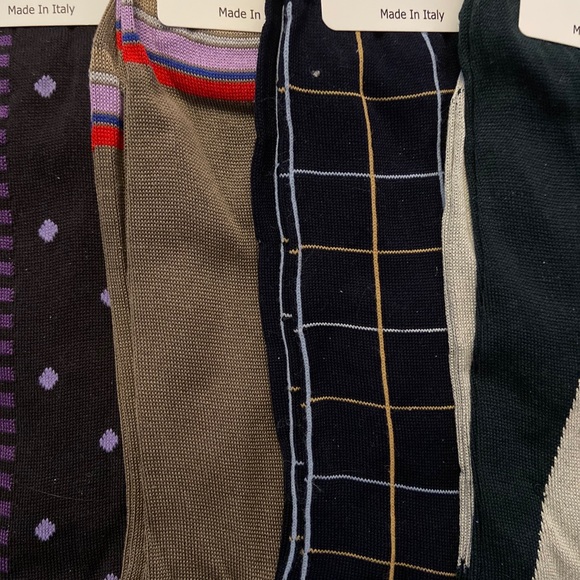 SOLD NWT 4-Pack of Bugatchi Dress Socks - Variety - Picture 4 of 4